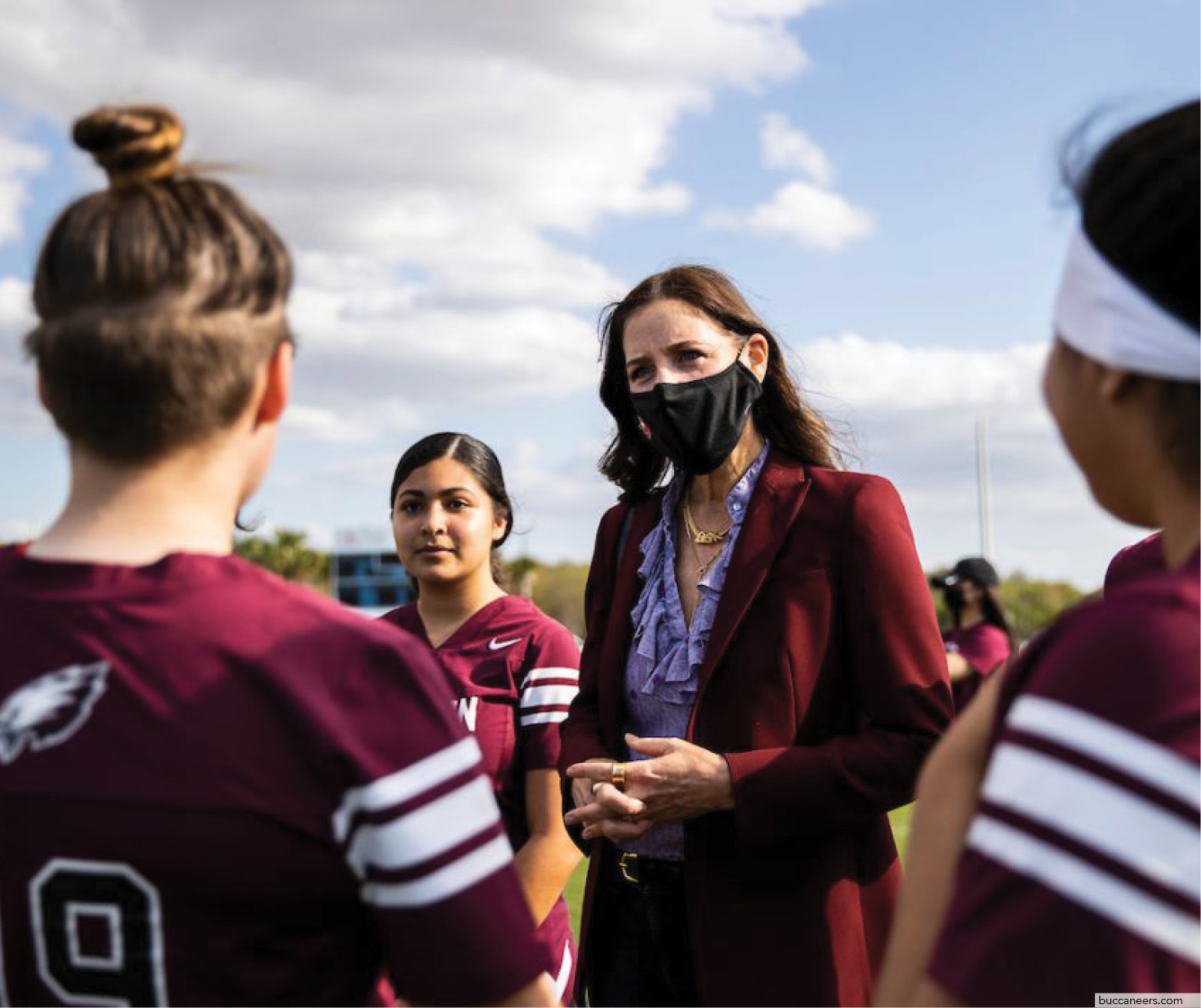 Tampa Bay Hosts Girls Flag Football Tournament Itg Next 