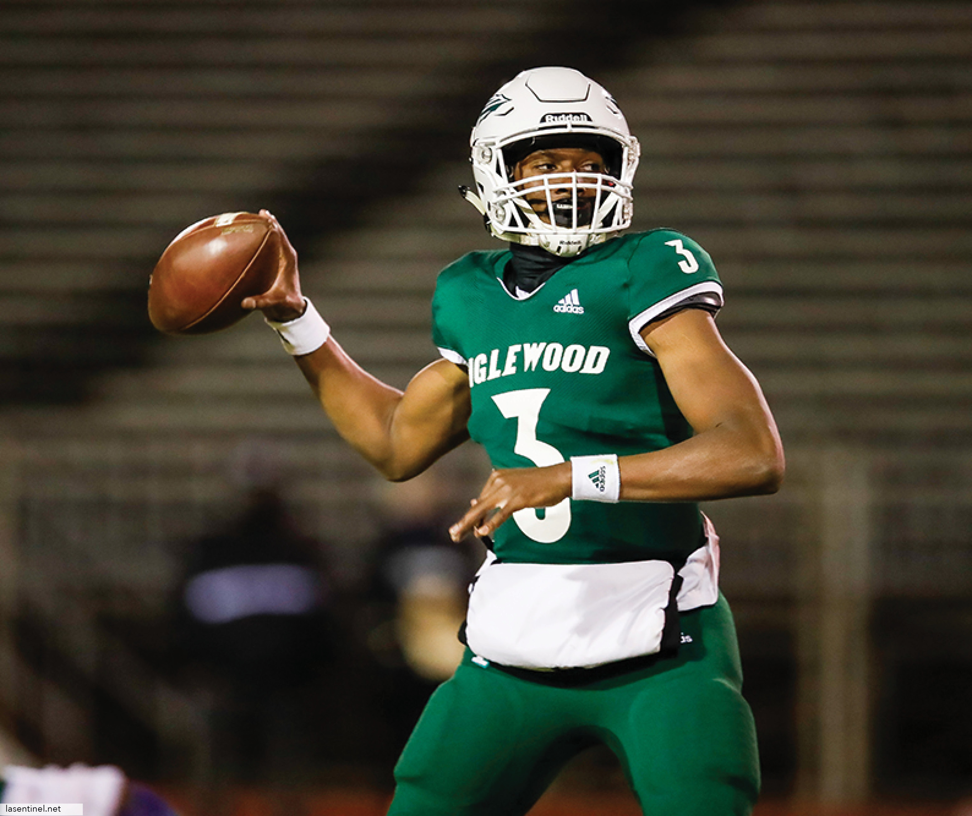 The Top 5 Uncommitted 2022 Quarterback Recruits